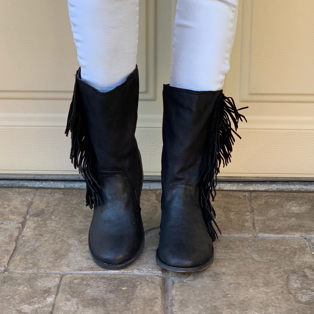 Black Distressed Fringe Western Tall Ankle Boots - Picture 5 of 8